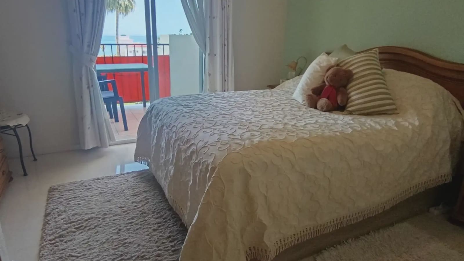 2 bedroom Beach Apartment for sale in Fuengirola with pool garage - € 355,000 (Ref: 9709241)