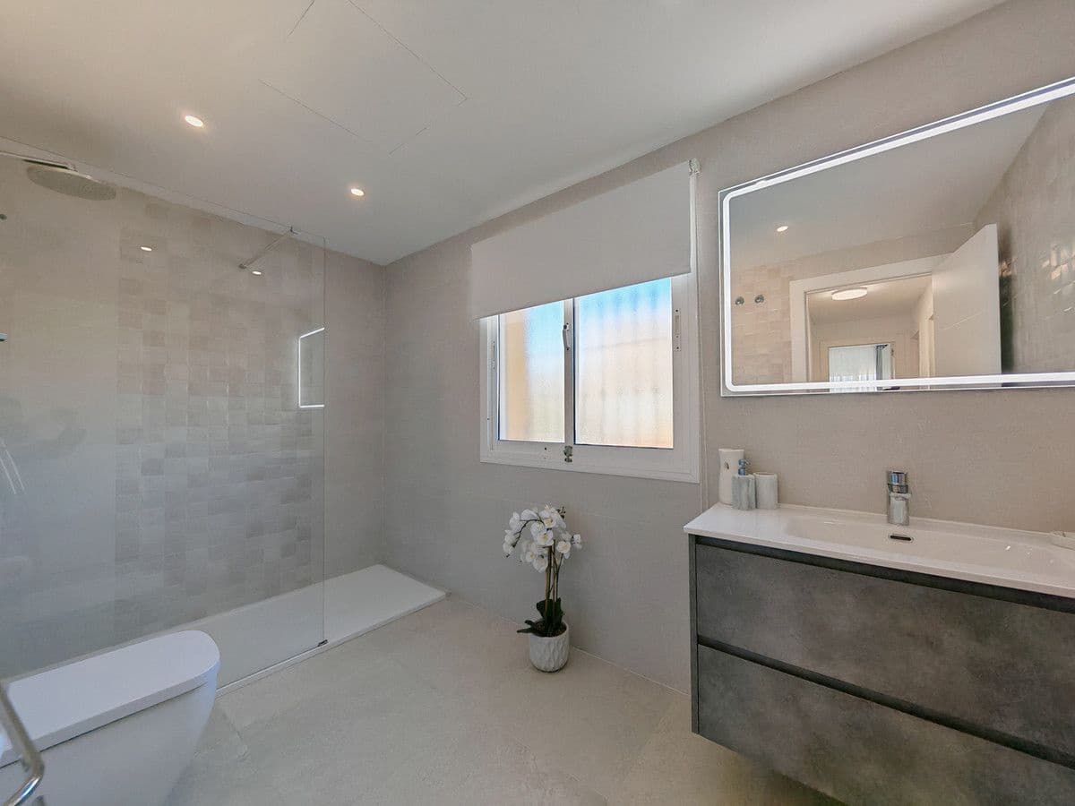 4 Zimmer Reihenhaus zu verkaufen in Mijas mit Pool Garage - 649.000 € (Ref: 9720296)