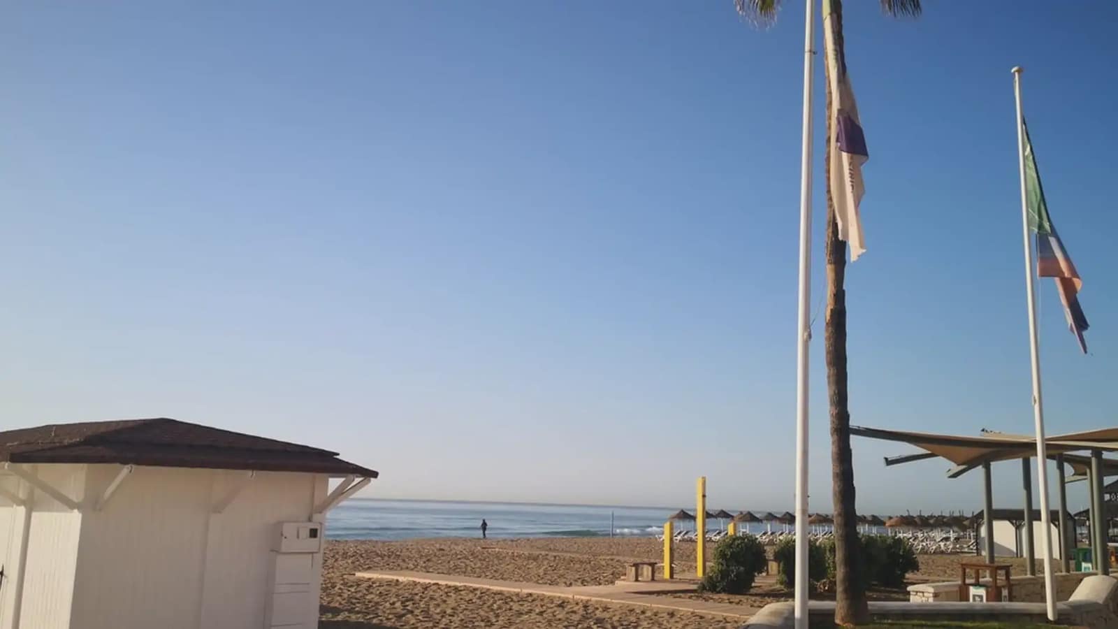 2 slaapkamer Strandappartement te koop in Fuengirola met zwembad garage - € 520.000 (Ref: 9747136)