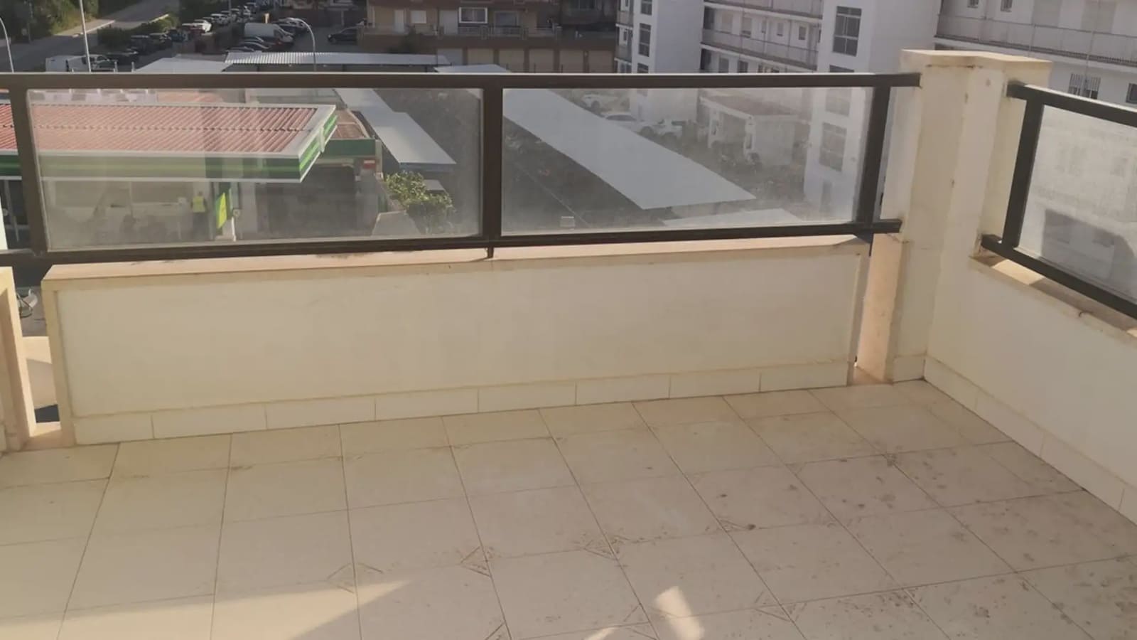 2 slaapkamer Strandappartement te koop in Fuengirola met zwembad garage - € 520.000 (Ref: 9747136)