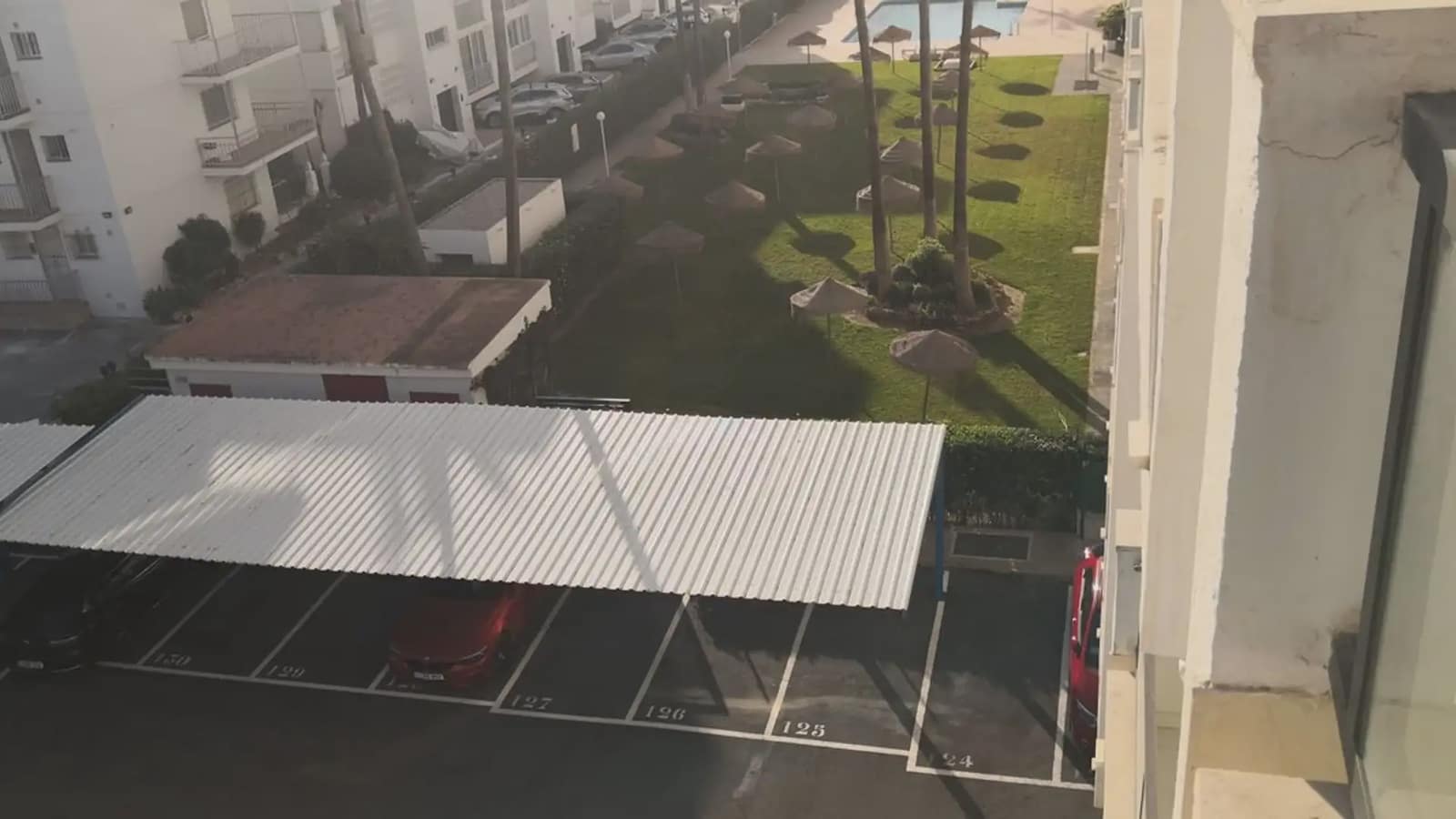 2 slaapkamer Strandappartement te koop in Fuengirola met zwembad garage - € 520.000 (Ref: 9747136)