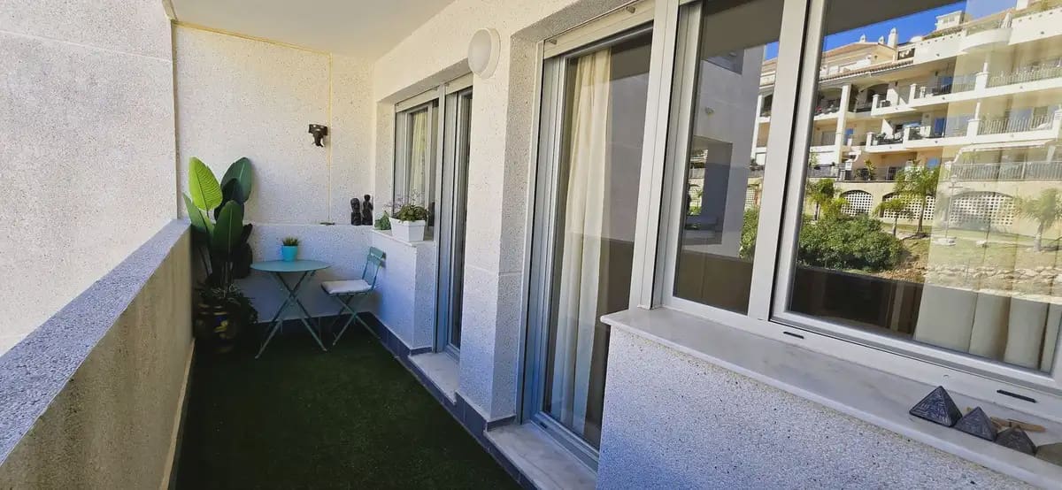 2 soveværelse Lejlighed til salg i Mijas med swimmingpool garage - € 335.000 (Ref: 9760045)