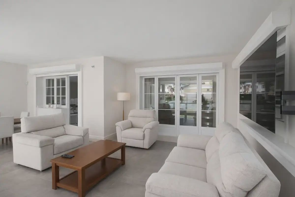 3 makuuhuone Paritalo myytävänä paikassa Marbella mukana uima-altaan 
autotalli - 725 000 € (Ref: 9760047)