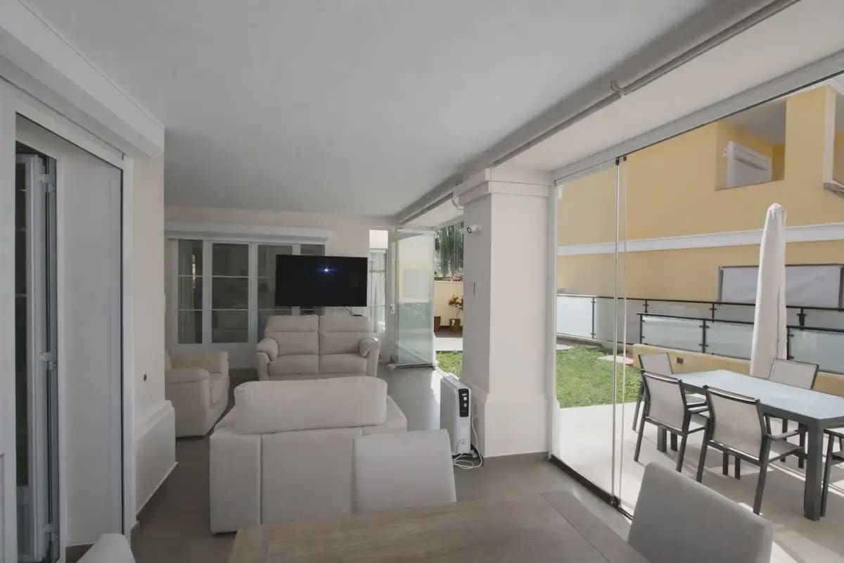 3 makuuhuone Paritalo myytävänä paikassa Marbella mukana uima-altaan 
autotalli - 725 000 € (Ref: 9760047)