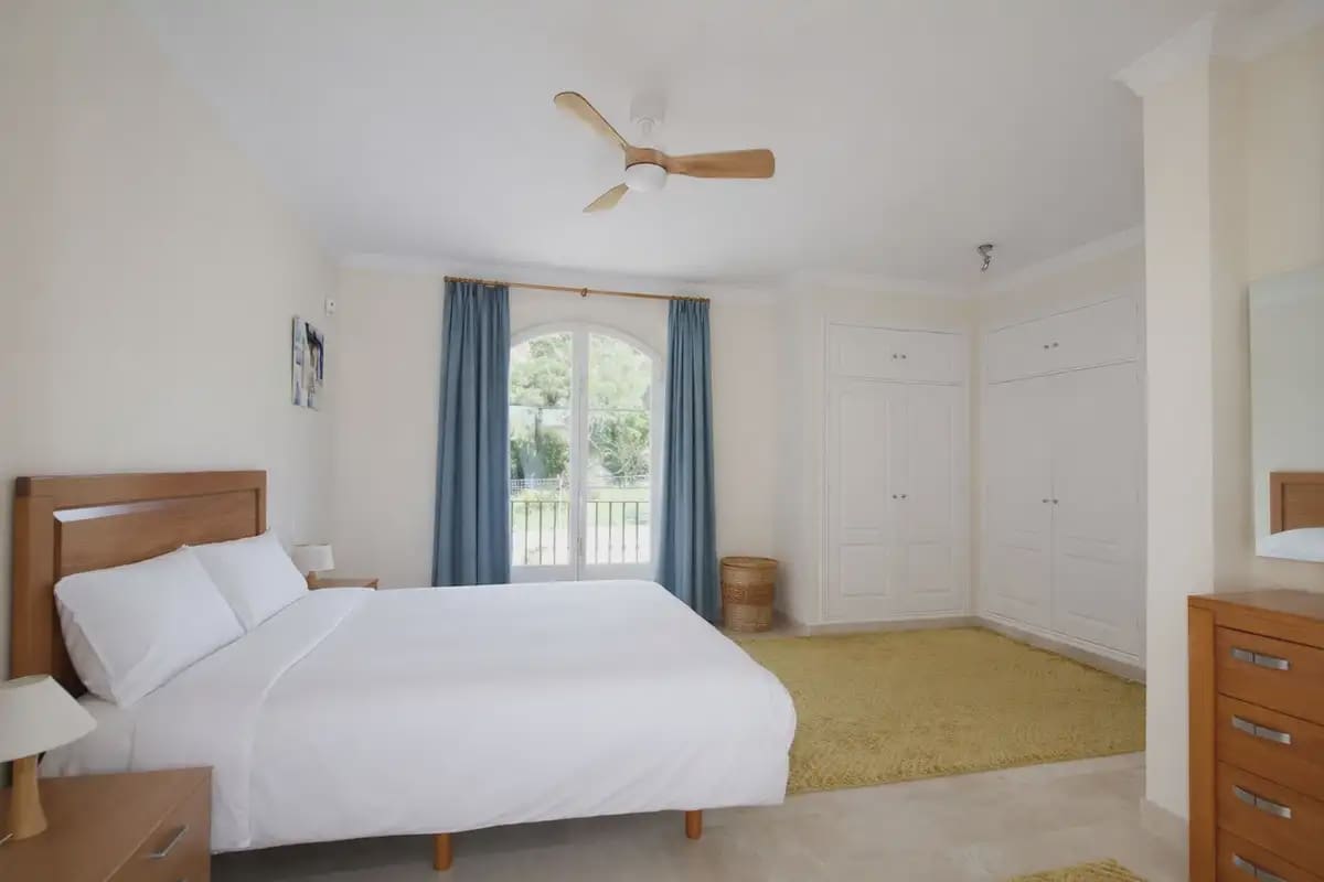 3 makuuhuone Paritalo myytävänä paikassa Marbella mukana uima-altaan 
autotalli - 725 000 € (Ref: 9760047)