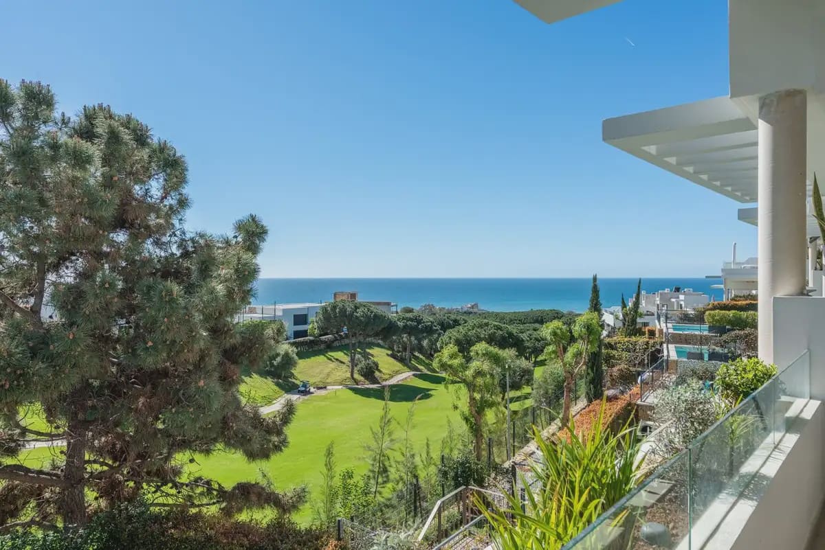 3 bedroom Terraced Villa for sale in Marbella with pool garage - € 1,395,000 (Ref: 9760052)