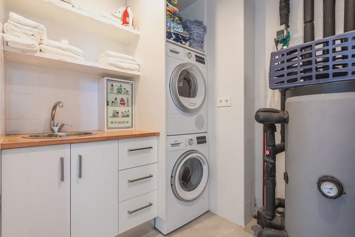 3 bedroom Terraced Villa for sale in Marbella with pool garage - € 1,395,000 (Ref: 9760052)