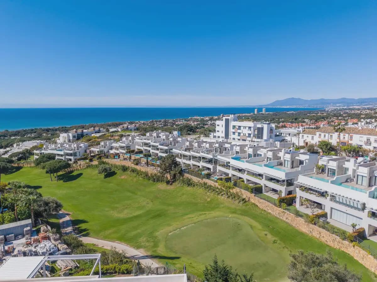 3 bedroom Terraced Villa for sale in Marbella with pool garage - € 1,395,000 (Ref: 9760052)