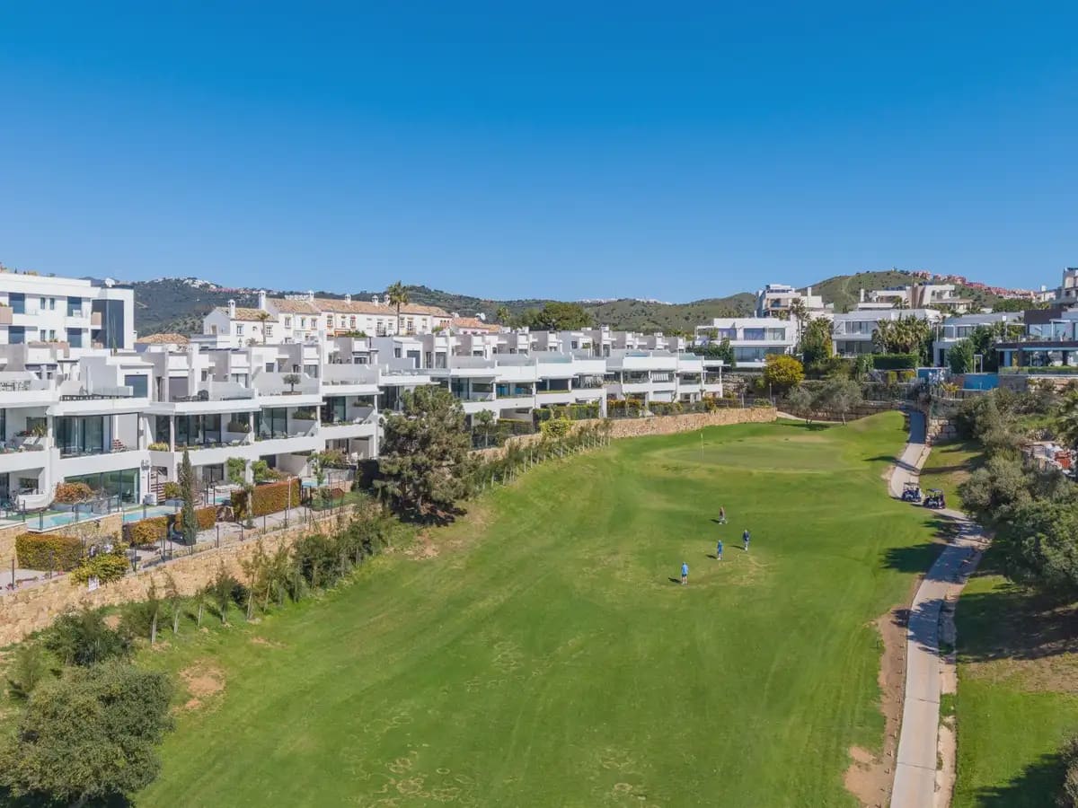 3 bedroom Terraced Villa for sale in Marbella with pool garage - € 1,395,000 (Ref: 9760052)