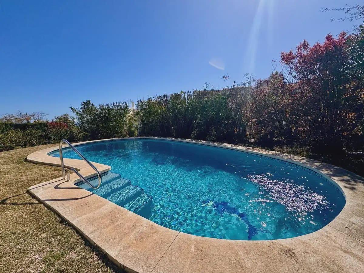 3 sypialnia Willa na sprzedaż w Mijas z basenem garażem - 650 000 € (Ref: 9760053)