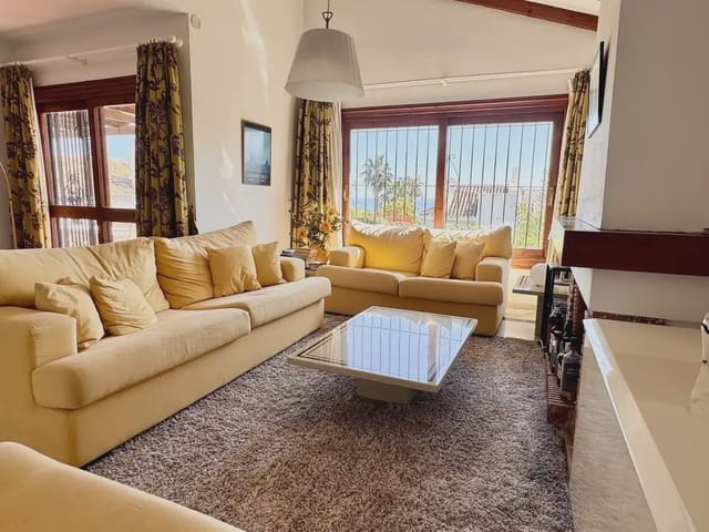 3 sypialnia Willa na sprzedaż w Calahonda, Mijas z basenem garażem - 650 000 € (Ref: 9760053)