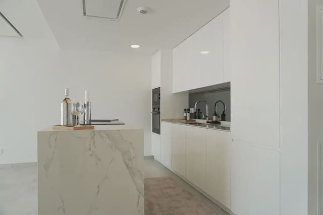 3 sypialnia Apartament na sprzedaż w La Cala de Mijas, Mijas z basenem garażem - 1 200 000 € (Ref: 9760057)