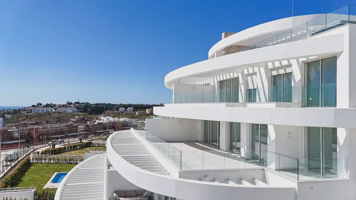 3 sypialnia Apartament na sprzedaż w Mijas z basenem garażem - 1 200 000 € (Ref: 9760057)