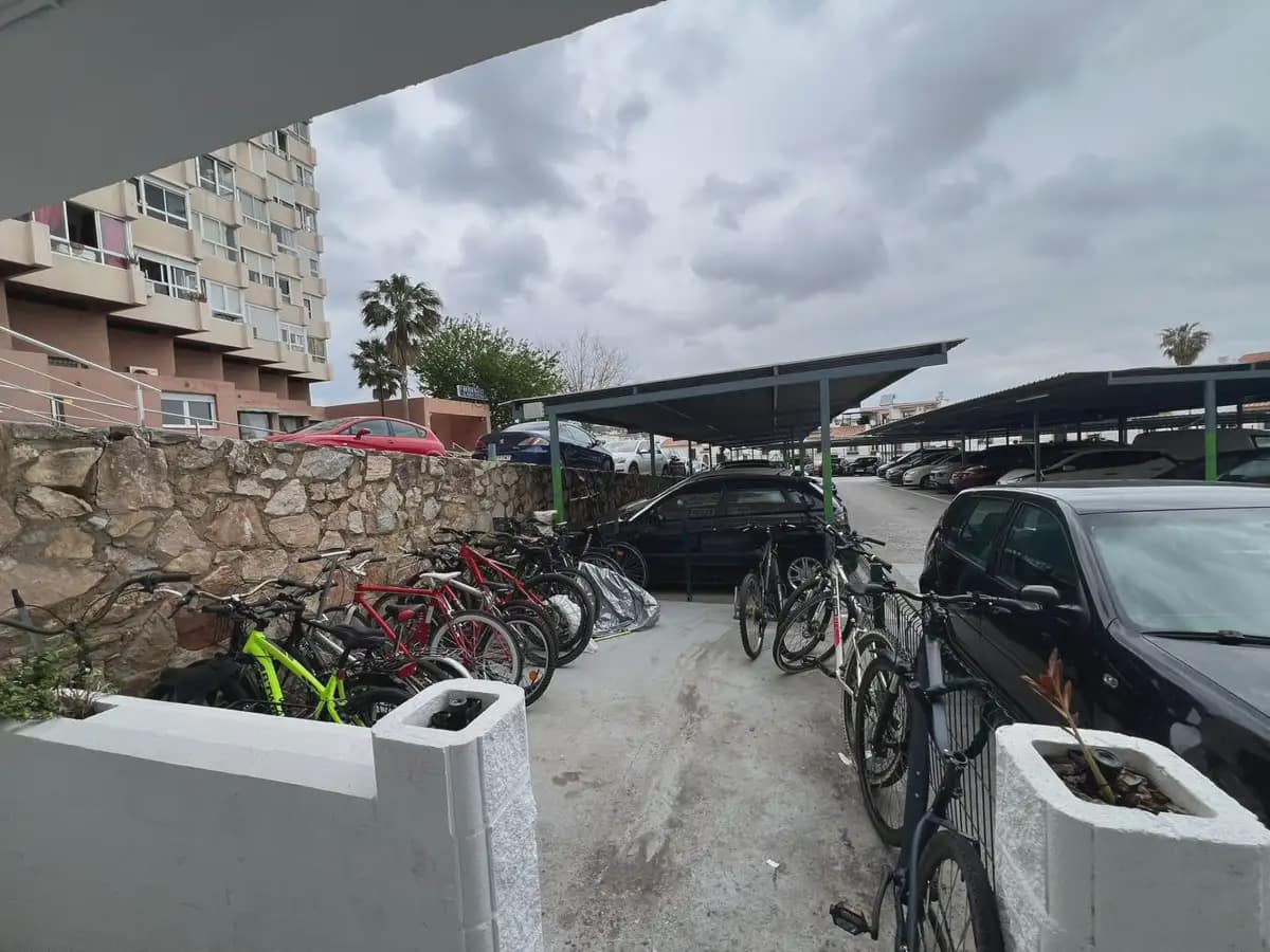 1 soveværelse Lejlighed til salg i Torremolinos med swimmingpool garage - € 250.000 (Ref: 9760060)