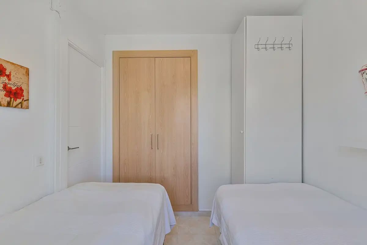 1 Zimmer Strandapartment zu verkaufen in Benalmadena mit Pool - 245.000 € (Ref: 9760061)