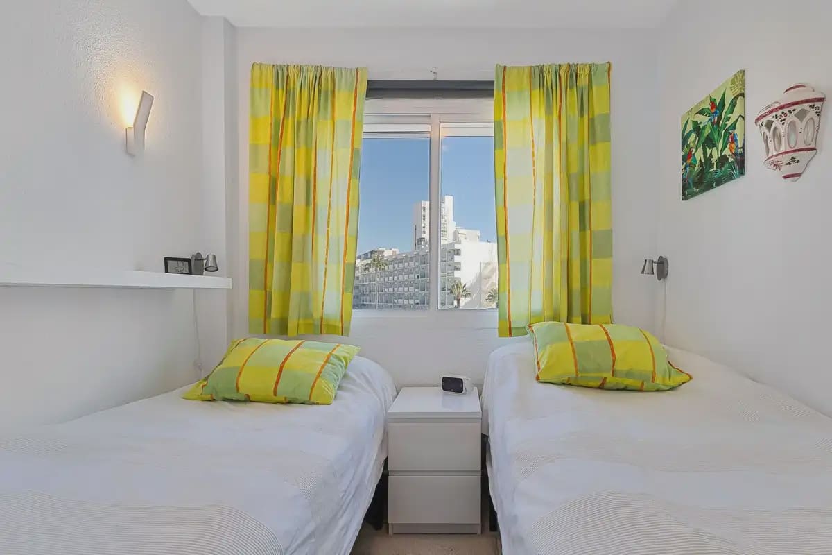 1 Zimmer Strandapartment zu verkaufen in Benalmadena mit Pool - 245.000 € (Ref: 9760061)