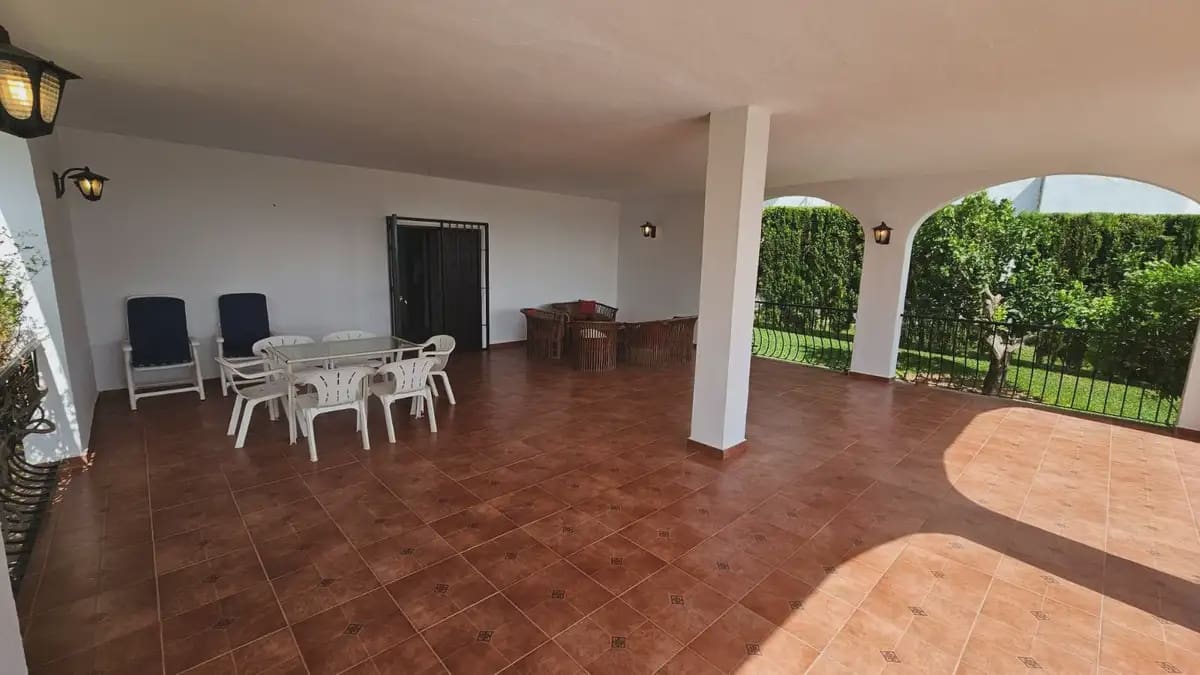 Chalet de 4 habitaciones en Mijas en venta con piscina garaje - 1.150.000 € (Ref: 9760063)