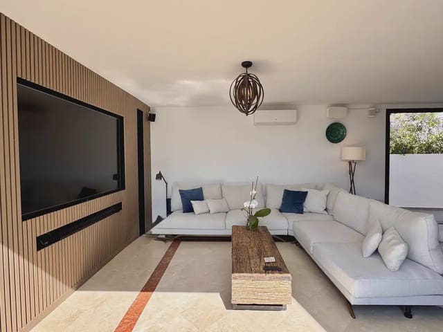 5 Zimmer Villa zu verkaufen in Riviera del Sol, Mijas mit Pool Garage - 1.495.000 € (Ref: 9760066)