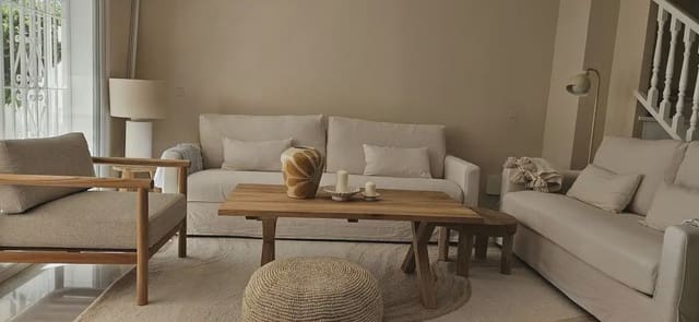 2 soveværelse Byhus til salg i Calahonda, Mijas med swimmingpool garage - € 549.000 (Ref: 9760067)