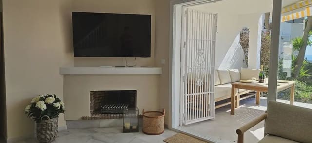 2 soveværelse Byhus til salg i Calahonda, Mijas med swimmingpool garage - € 549.000 (Ref: 9760067)