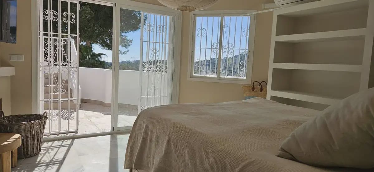 2 soveværelse Byhus til salg i Mijas med swimmingpool garage - € 549.000 (Ref: 9760067)