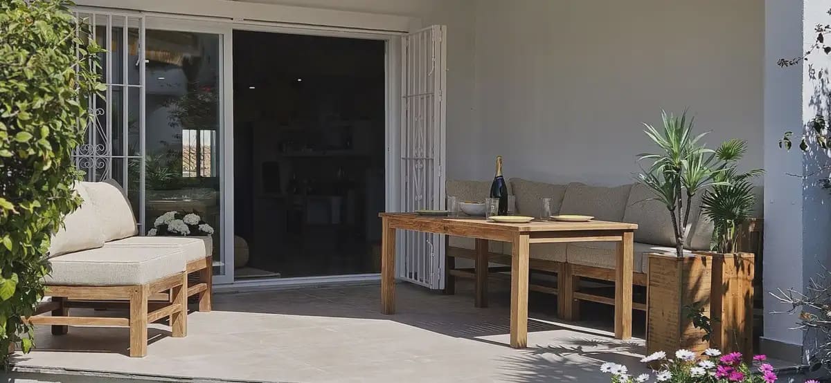 2 soveværelse Byhus til salg i Mijas med swimmingpool garage - € 549.000 (Ref: 9760067)