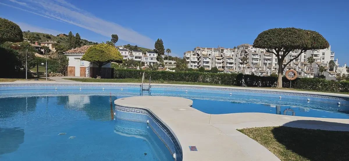 2 soveværelse Byhus til salg i Mijas med swimmingpool garage - € 549.000 (Ref: 9760067)