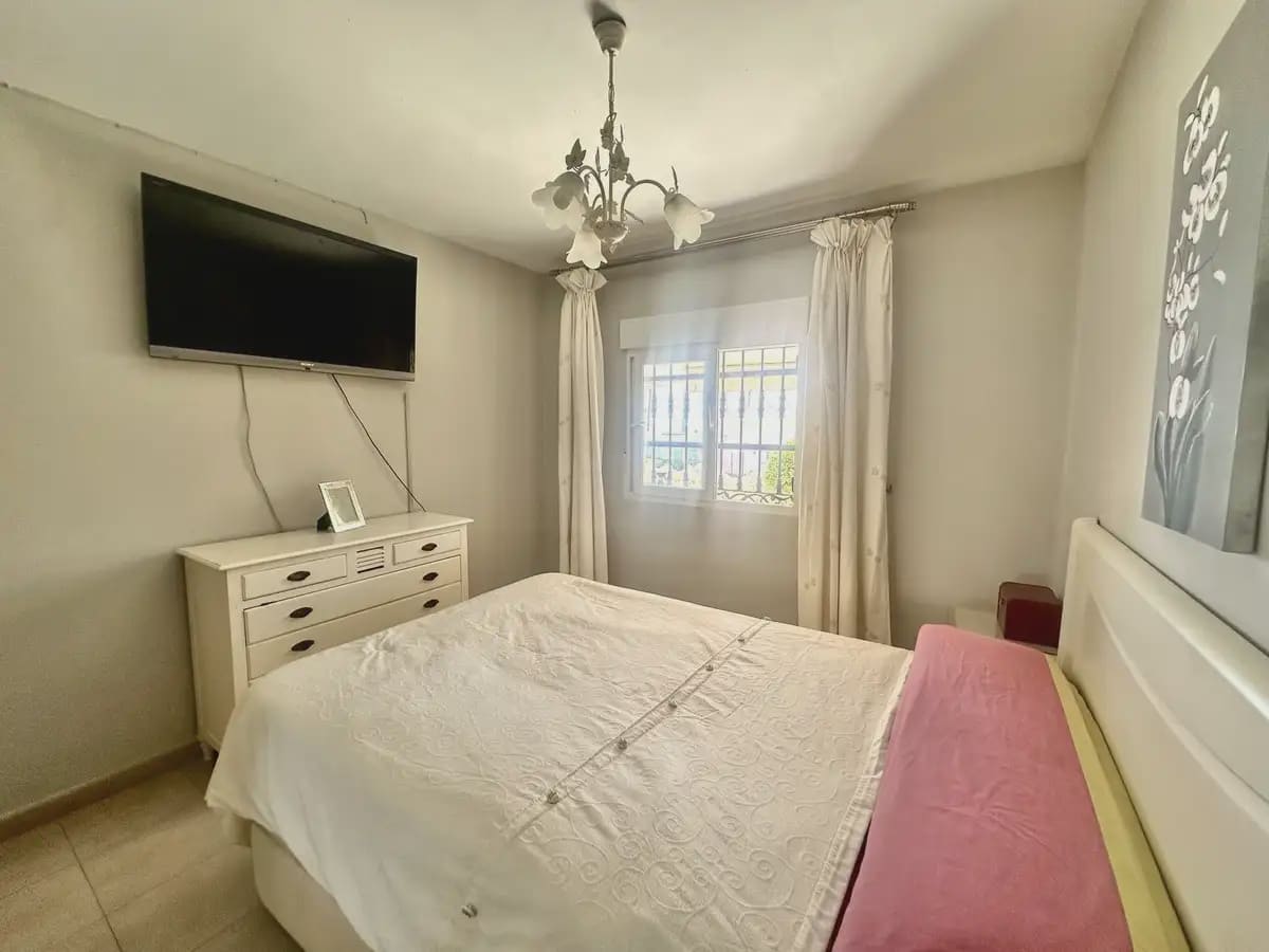 2 makuuhuone Huoneisto myytävänä paikassa Mijas mukana uima-altaan 
autotalli - 299 000 € (Ref: 9760068)