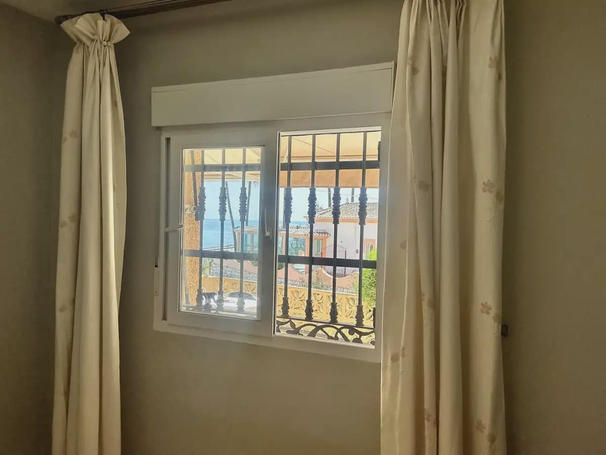 2 makuuhuone Huoneisto myytävänä paikassa Mijas mukana uima-altaan 
autotalli - 299 000 € (Ref: 9760068)