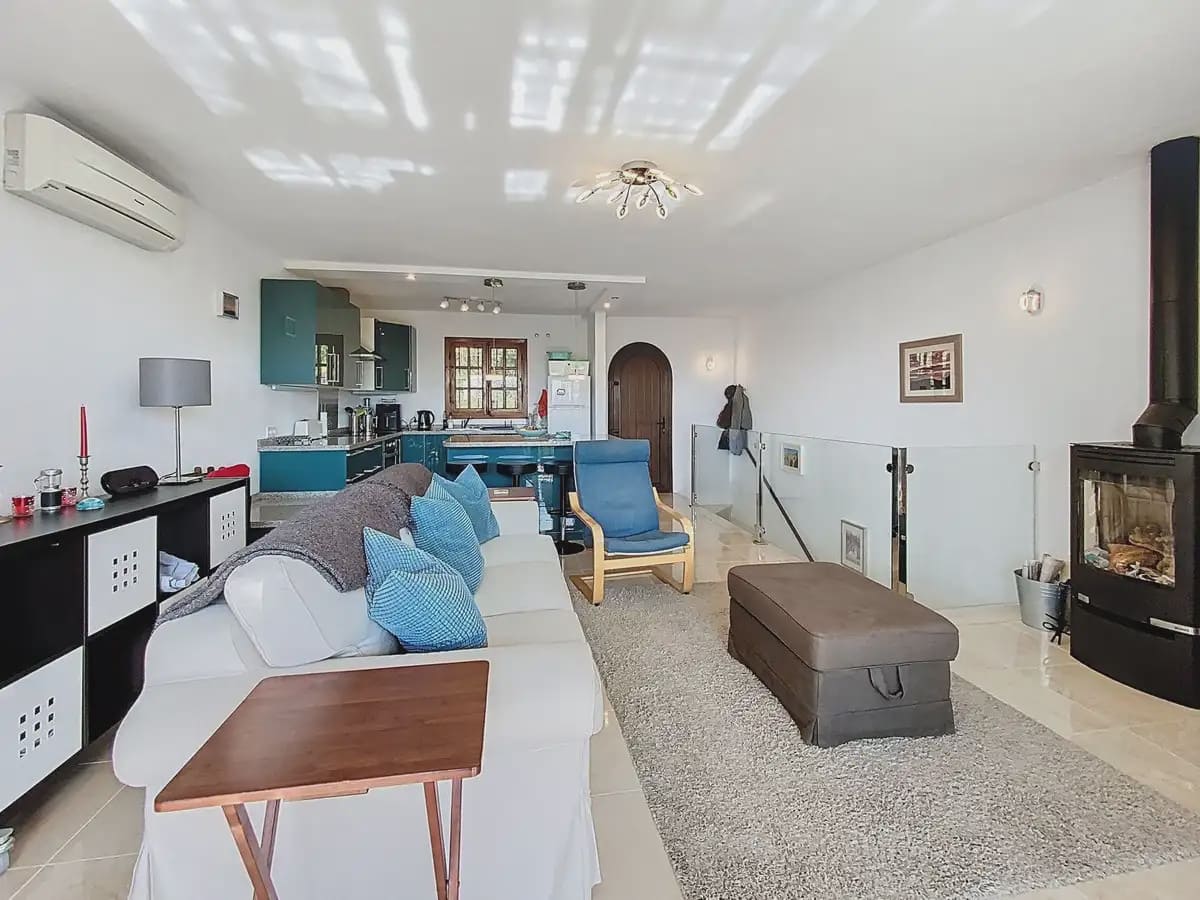 2 soveværelse Semi-Rækkehus til salg i Mijas med swimmingpool garage - € 385.000 (Ref: 9760070)