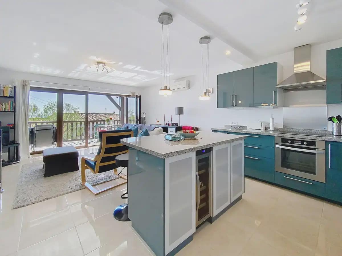 2 soveværelse Semi-Rækkehus til salg i Mijas med swimmingpool garage - € 385.000 (Ref: 9760070)