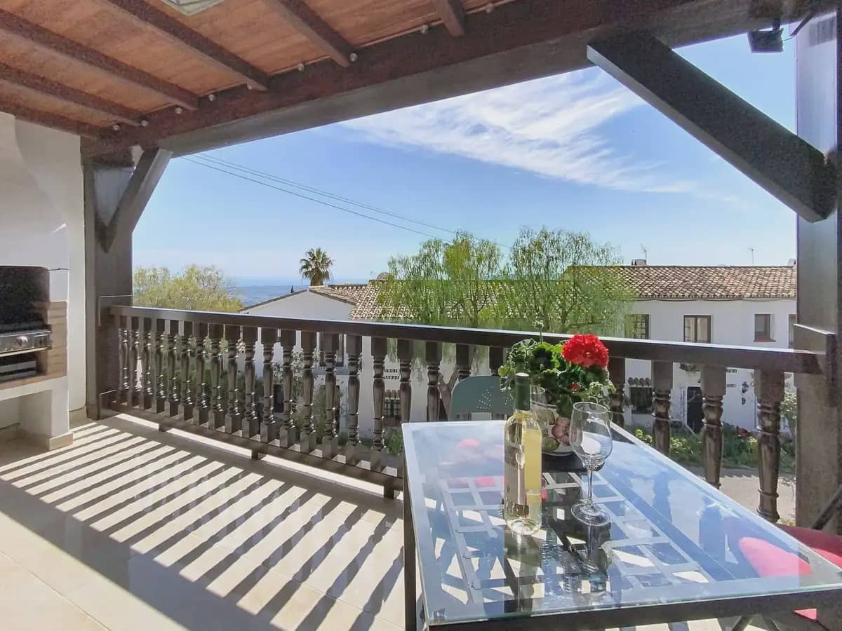 2 soveværelse Semi-Rækkehus til salg i Mijas med swimmingpool garage - € 385.000 (Ref: 9760070)