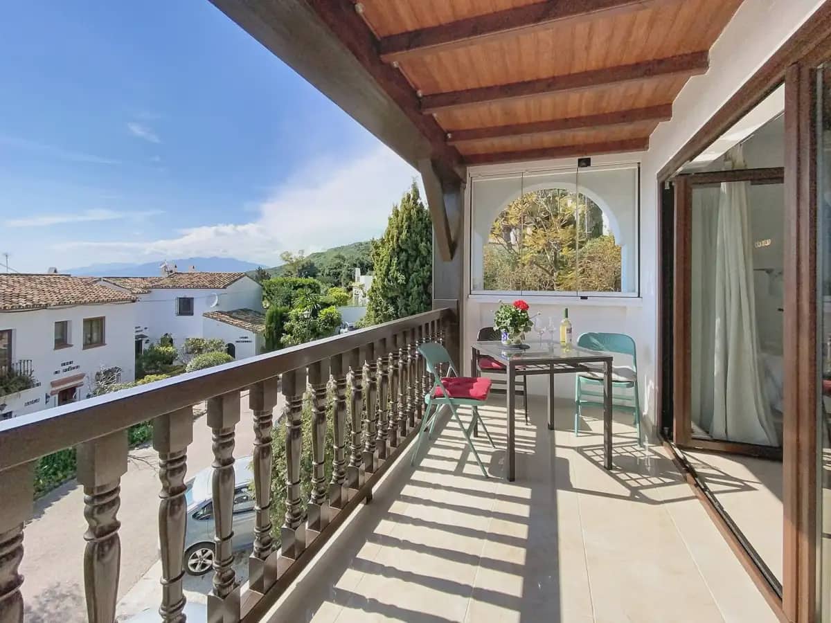 2 soveværelse Semi-Rækkehus til salg i Mijas med swimmingpool garage - € 385.000 (Ref: 9760070)