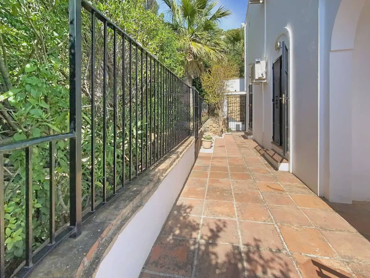 2 soveværelse Semi-Rækkehus til salg i Mijas med swimmingpool garage - € 385.000 (Ref: 9760070)