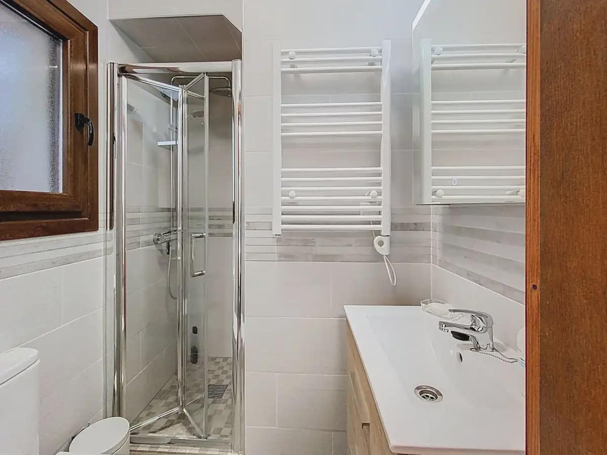 2 soveværelse Semi-Rækkehus til salg i Mijas med swimmingpool garage - € 385.000 (Ref: 9760070)