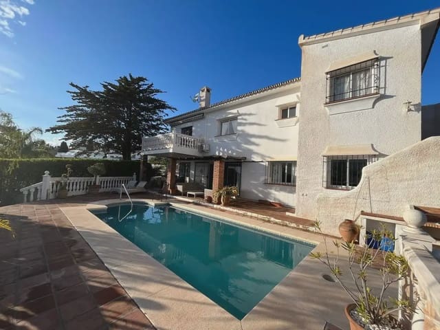 4 soveværelse Villa til salg i Riviera del Sol, Mijas - € 795.000 (Ref: 9760071)