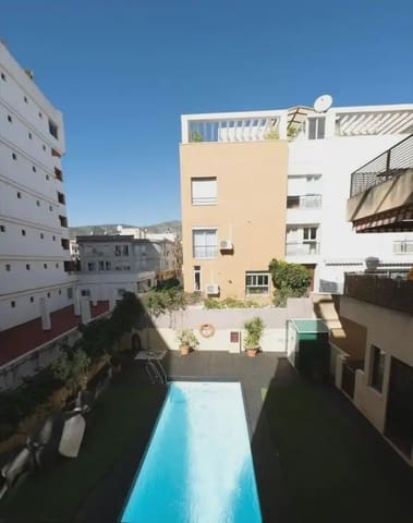 2 soveværelse Lejlighed til salg i Torremolinos med swimmingpool garage - € 345.000 (Ref: 9760075)