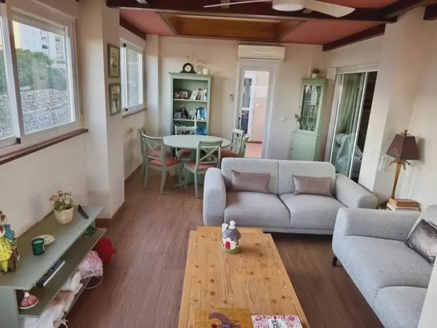 4 sypialnia Apartament na sprzedaż w Benalmadena z basenem garażem - 565 000 € (Ref: 9760077)