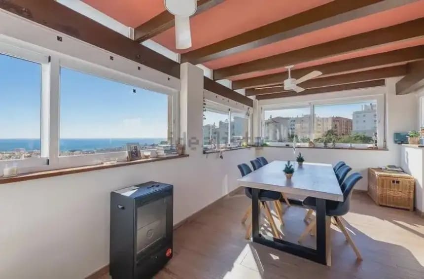4 sypialnia Apartament na sprzedaż w Benalmadena z basenem garażem - 565 000 € (Ref: 9760077)