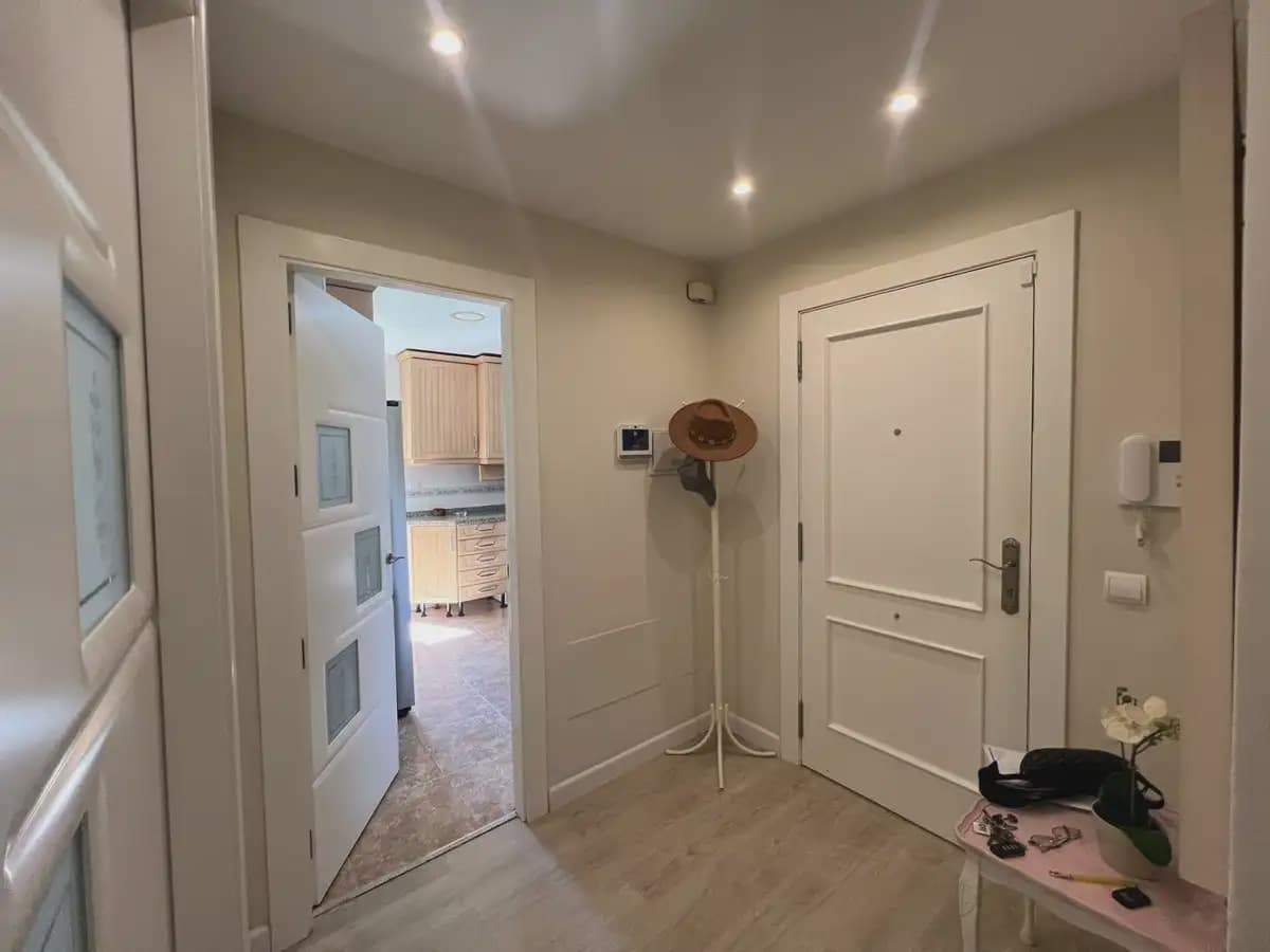 4 sypialnia Apartament na sprzedaż w Benalmadena z basenem garażem - 565 000 € (Ref: 9760077)