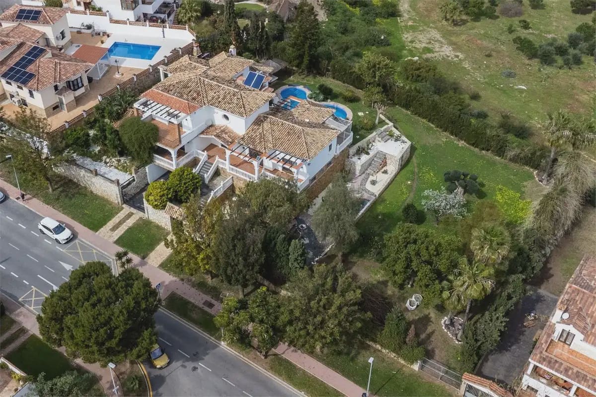 6 slaapkamer Villa te koop in Benalmadena met zwembad garage - € 1.590.000 (Ref: 9760078)