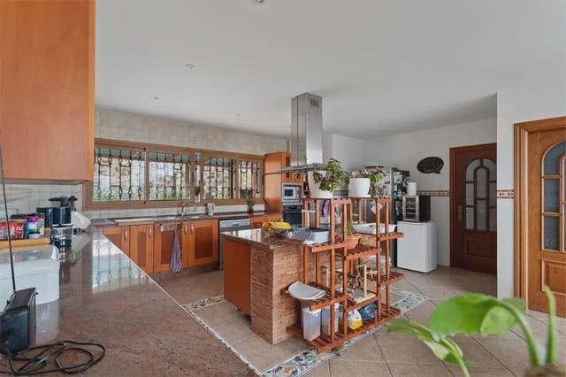 6 slaapkamer Villa te koop in Parque de la Paloma, Benalmádena met zwembad garage - € 1.590.000 (Ref: 9760078)