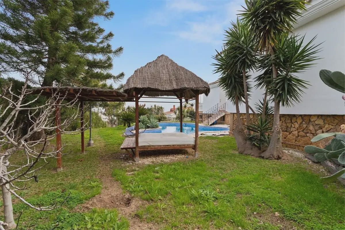 6 slaapkamer Villa te koop in Benalmadena met zwembad garage - € 1.590.000 (Ref: 9760078)