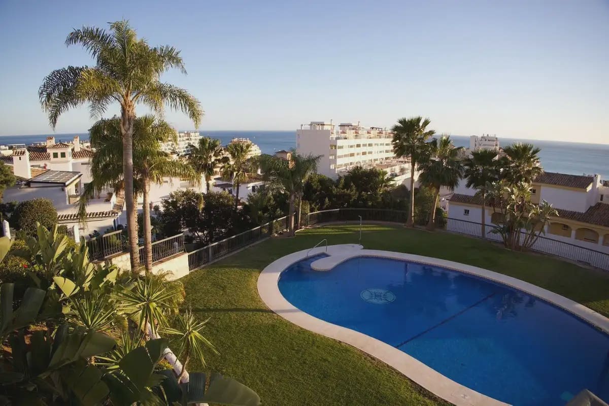 2 sovrum Lägenhet till salu i Benalmadena med pool garage - 295 000 € (Ref: 9760080)