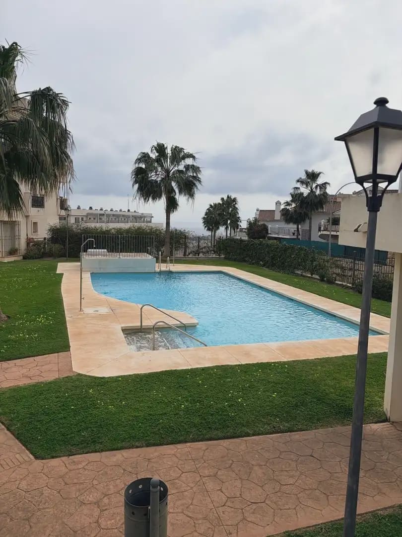 2 soveværelse Lejlighed til salg i Mijas med swimmingpool garage - € 395.000 (Ref: 9760081)