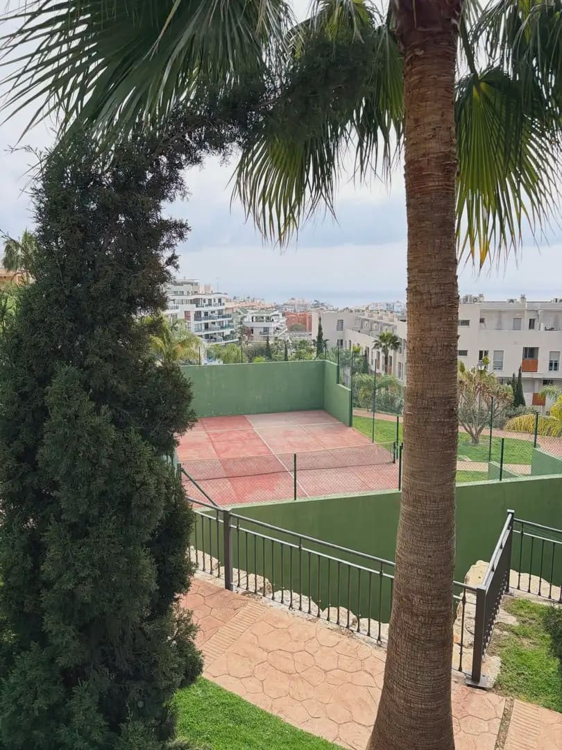 2 soveværelse Lejlighed til salg i Mijas med swimmingpool garage - € 395.000 (Ref: 9760081)