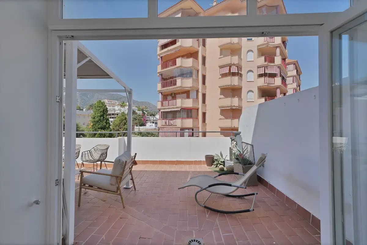 4 soverom Hus til salgs i Fuengirola med svømmebasseng garasje - € 525 000 (Ref: 9760083)