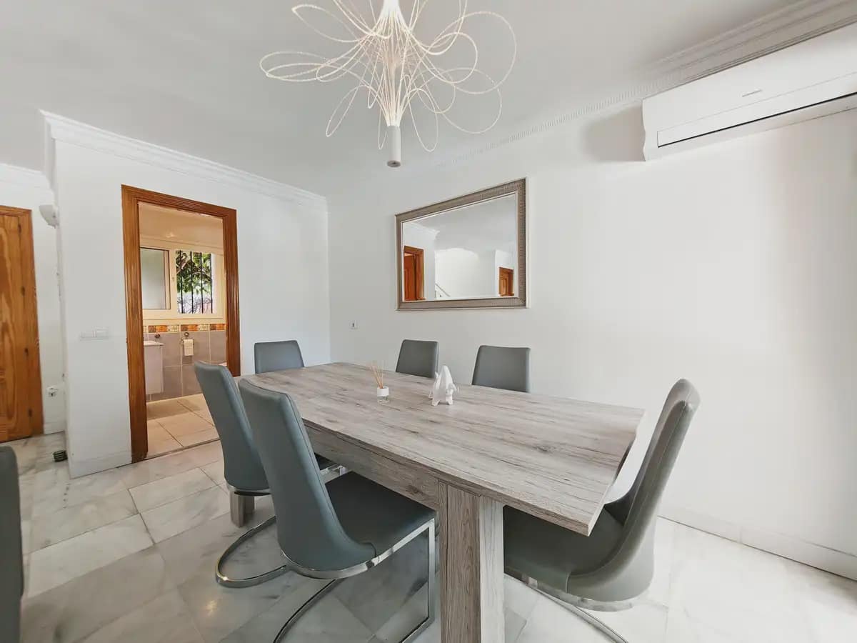 5 chambre Maison de Ville à vendre à Mijas avec piscine garage - 565 000 € (Ref: 9760084)