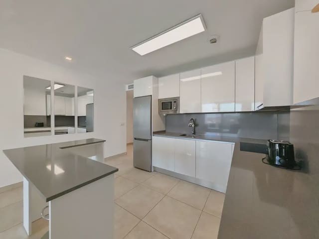 3 soveværelse Lejlighed til salg i La Cala de Mijas, Mijas med swimmingpool garage - € 590.000 (Ref: 9760085)