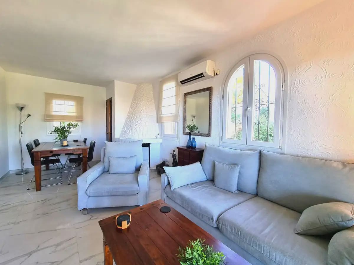 Pareado de 2 habitaciones en Benalmádena en venta con piscina garaje - 415.000 € (Ref: 9760087)